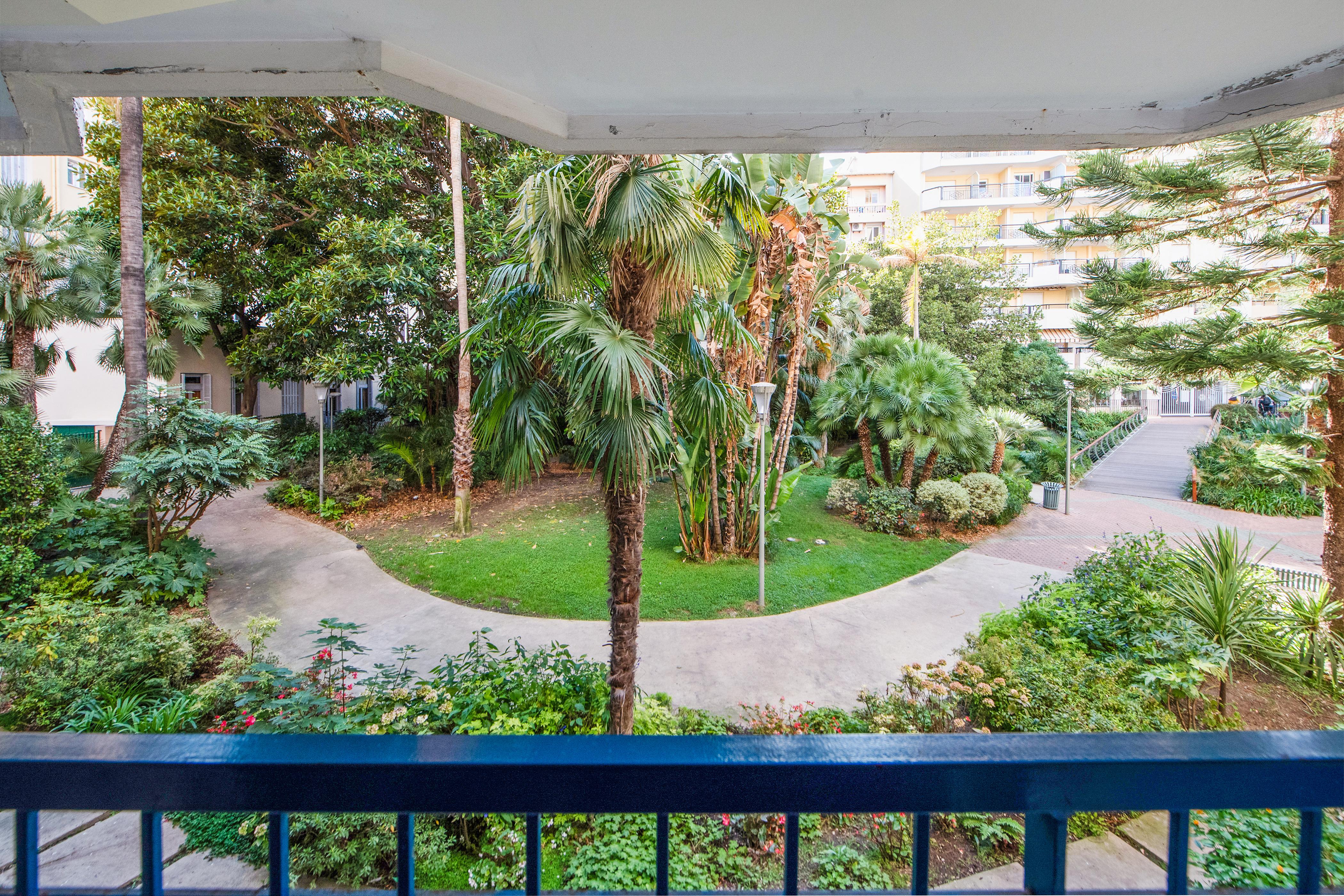 Résidence Pierre&Vacances Les Rivages Du Parc Menton Exterior foto
