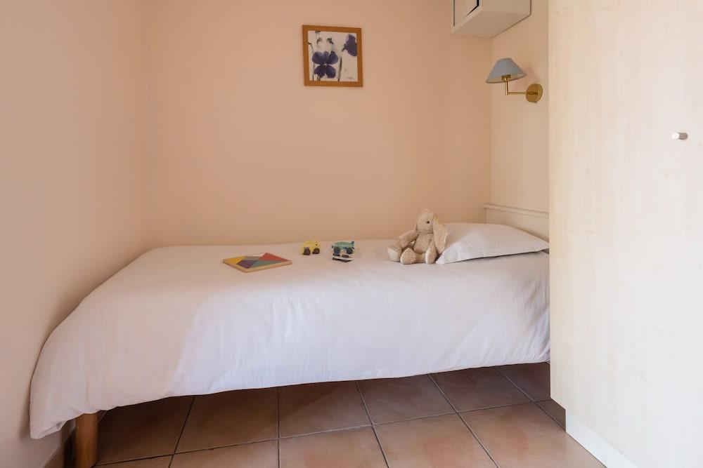 Résidence Pierre&Vacances Les Rivages Du Parc Menton Exterior foto